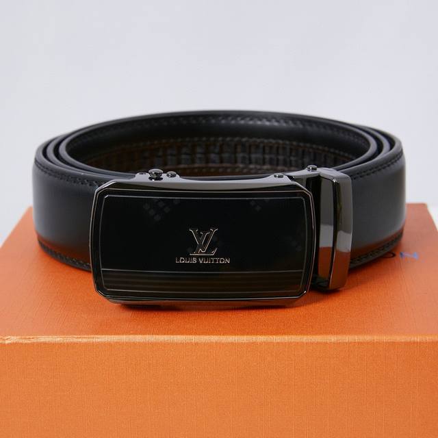 Authentic Louis Vuitton Louis Vuitton Reflective Glossy Automatic Smooth Buckle