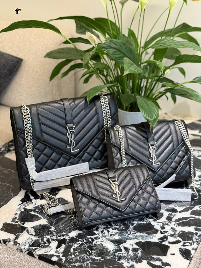 Ysl Envelope Bag: The Perfect Blend Of Elegance And Fashion. The Ysl Envelope Ba
