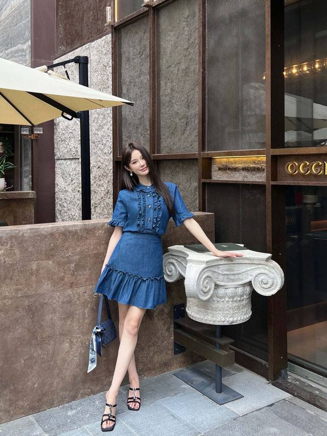 New Arrival Vltn Valentino 25Ss Spring/Summer New Arrival Denim Set: A Short-Sle