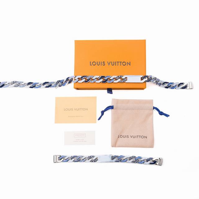 Lv's Latest Limited Edition! Water Blue Cuban Chain Color-Blocked Thick Necklace
