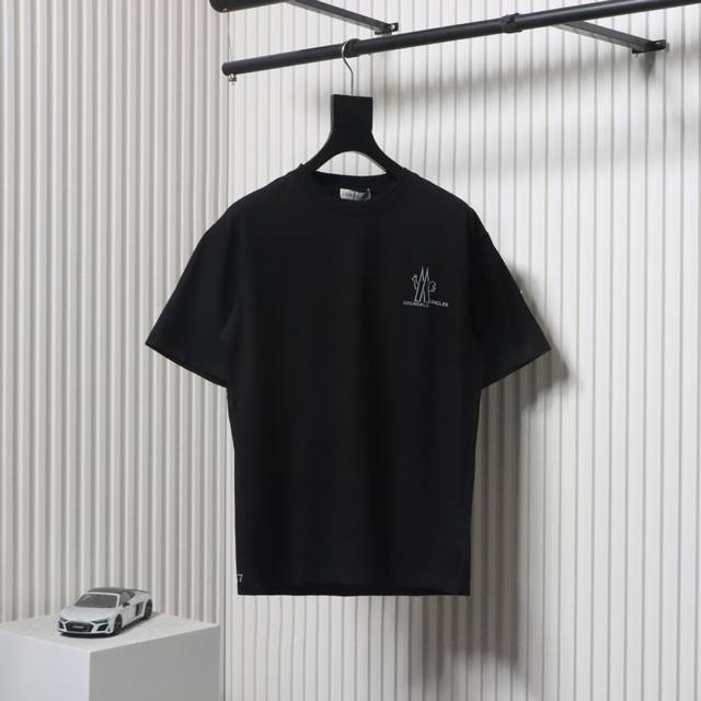 Moncler 25Ss Pressed Logo Short-Sleeve Shirt Made From 32-Count Double-Knit 260G