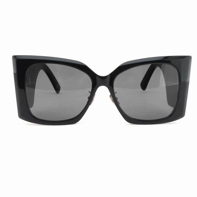 Saint Laurent Oversized Cat-Eye Sunglasses In Black. Oversized Cat-Eye Acetate F