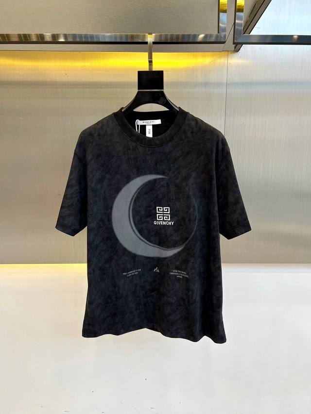 Gvc Givenchy, 2025 Spring/Summer New Men's Logo Round Neck Short-Sleeve T-Shirt.