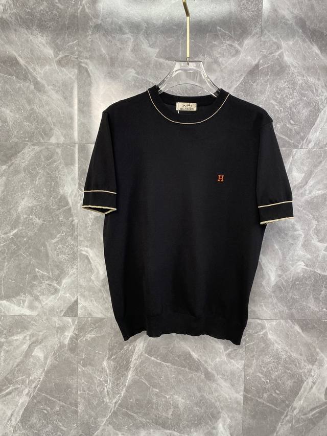 Herm S Knitted Short-Sleeve T-Shirt Now Available! Ultra-Soft Yarn For A Comfort