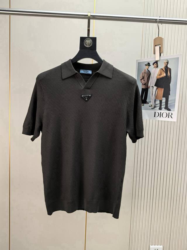 Prada. Top-Tier Quality, 2025 Spring/Summer New Arrival Knit Short-Sleeve Shirt,