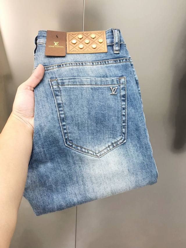 Lv Louis Vuitton 2025 Spring/Summer New Men's Slim-Fit Skinny Jeans Official Web