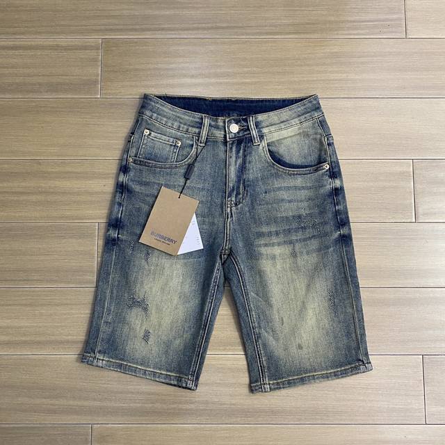 Burberry Denim Shorts! Unique And Fashionable, Versatile And Practical, Irresist