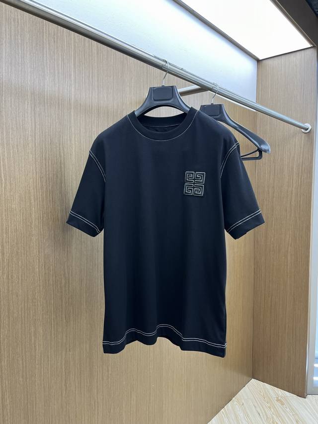 Givenchy 2025 New Men's Logo Embroidered Short-Sleeve T-Shirt. This Cotton Short