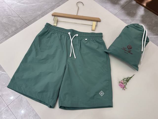 Summer New Arrival Men's Casual Beach Shorts. Each Color Comes With Fixed Packag
