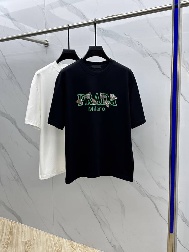 Prada 2025 Fw Spring/Summer New Arrival Round Neck Slightly Wide Base Layer Oute