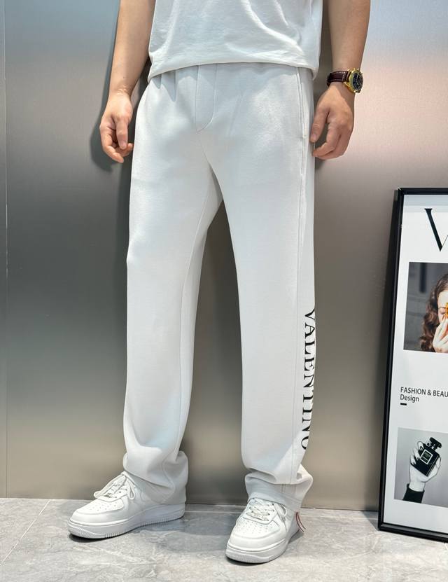 Valentino 25S New Casual Pants. Straight-Leg Design. Perfect For Casual And Athl