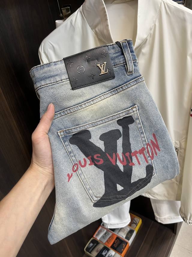 Available After The New Year! Featured: Lv Exclusive New-Arrival Men's Fashion C