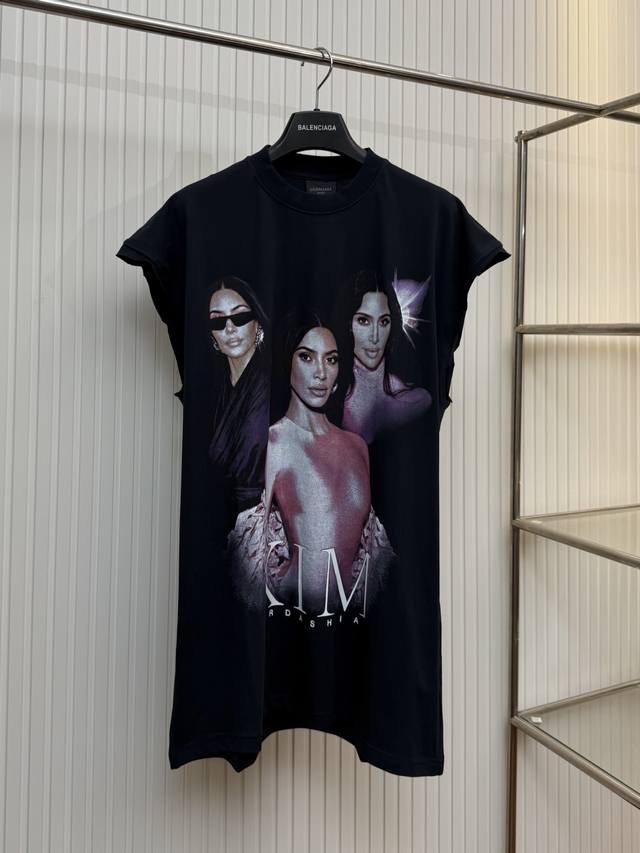 Bal Paris 25Ss Kardashian Distressed Tank Top Size: 1 2 3