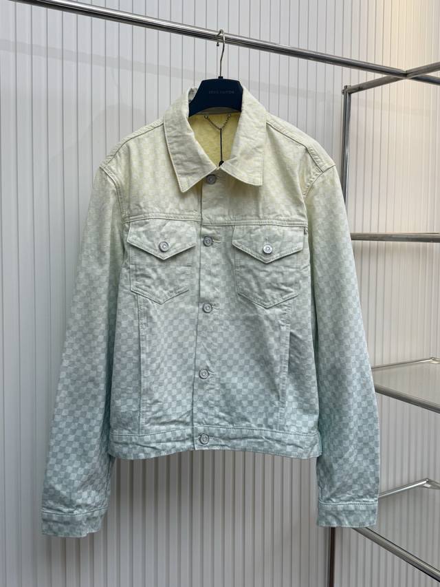 Lv Louis 25Ss Damier Gradient Denim Jacket Size: 46 48 50 52