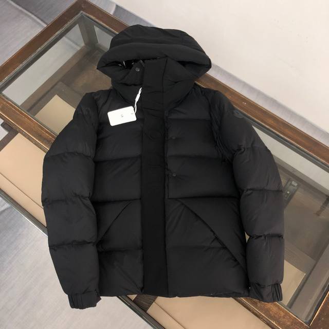 Moncler Black Knight French Limited Edition Men's Down Jacket! Hooded Down Jacke