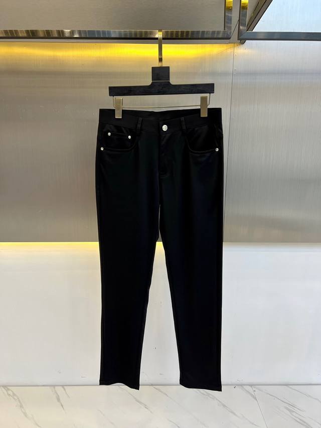 Ferragamo Men's 25 Spring/Summer New Arrival Washed Micro-Stretch Breathable Cas