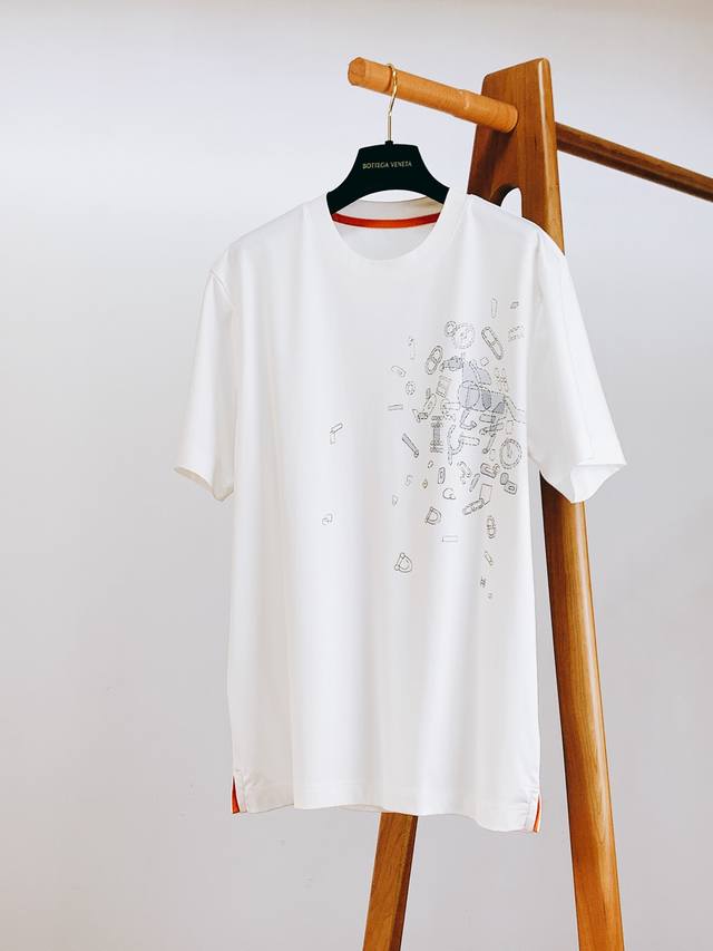 Herm S 2025 Spring/Summer New Arrival Geometric Pattern Round Neck T-Shirt, Feat
