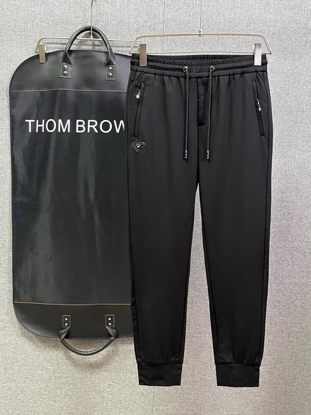 2025 New Arrival. Armani Spring/Summer New Arrival Men's Casual Pants, Snug And