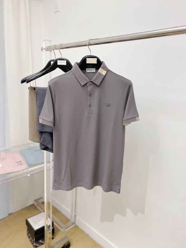 Ferragamo, 2025 New Short-Sleeve T-Shirt, Stylish And Fashionable, With A Textur