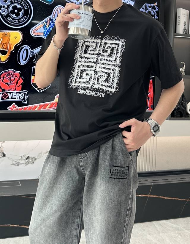 Givenchy 2025 Spring/Summer New Arrival Exclusive Store Latest Short-Sleeve Roun