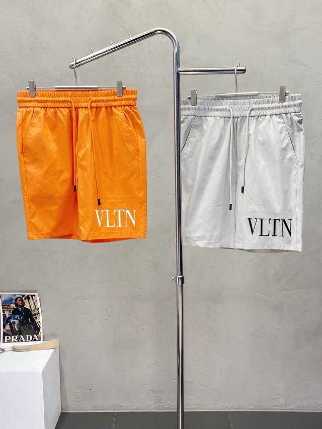 Valentino Exclusive New Casual Shorts High-End Version! Custom-Made Fabric From