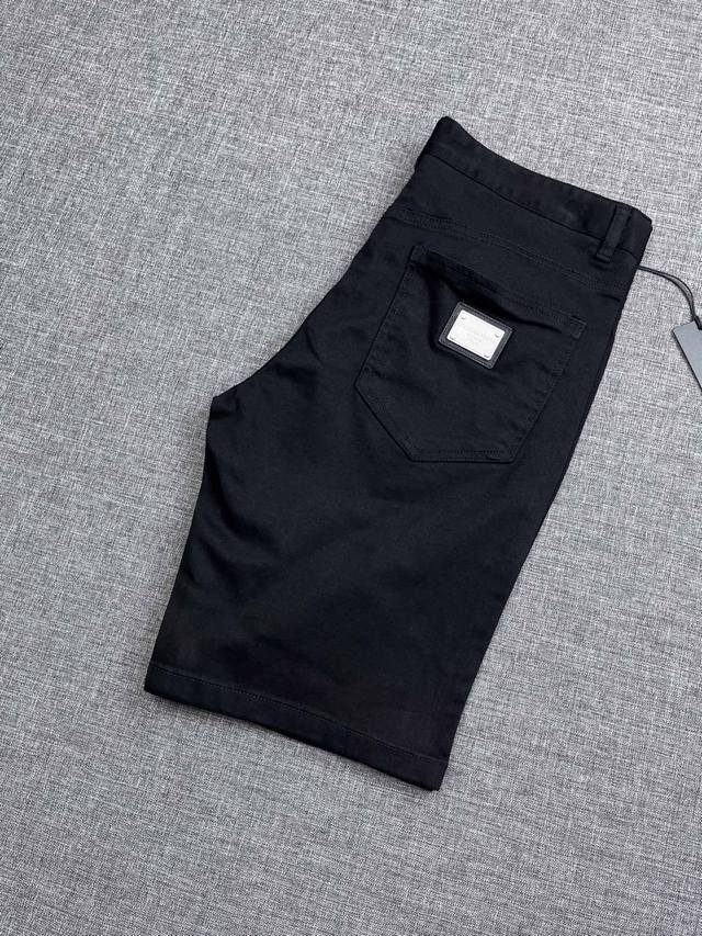 Dolce & Gabbana Dg2025 New Denim Shorts: Three-Dimensional Cut For A Perfect Fit