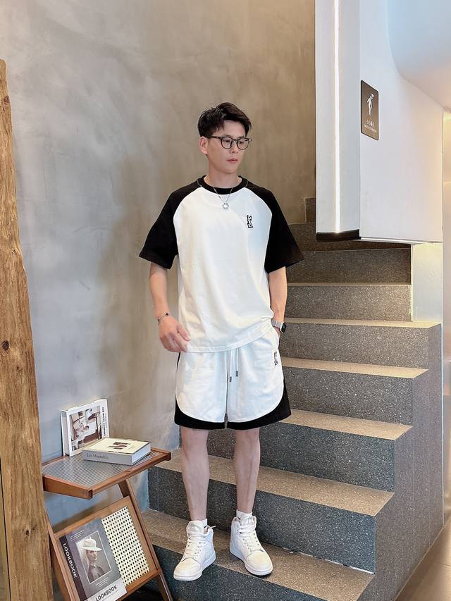 Brand: Ysl Saint Laurent 2025 Round-Neck Short-Sleeve Shorts Set. Made From 100%