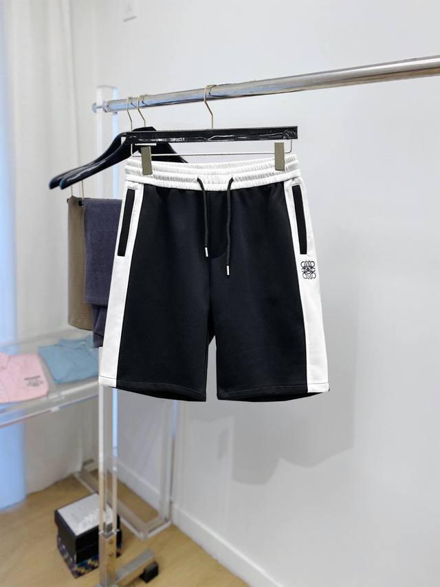 Loewe 2025 Summer New Men's Casual Shorts, High-End Custom Fabric, Breathable An