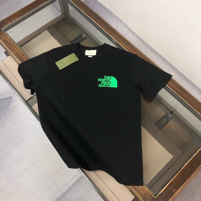 Agucci Gucci & North Face Collaboration, 2025 Spring/Summer New Arrival, Couple
