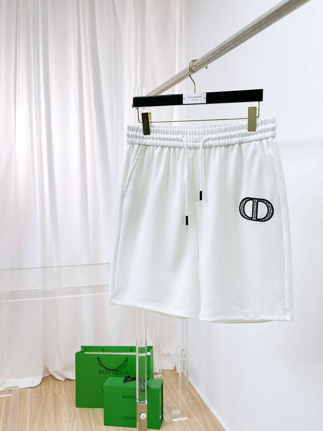 Dior 2025 Spring/Summer New Men's Casual Shorts High-End, Simple, Fashionable, A