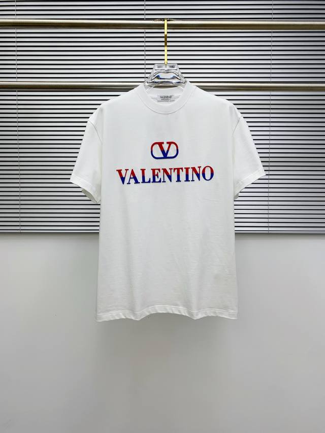 Valentino 2025 New Arrival Men's Casual Short-Sleeve T-Shirt! High-End Customiza