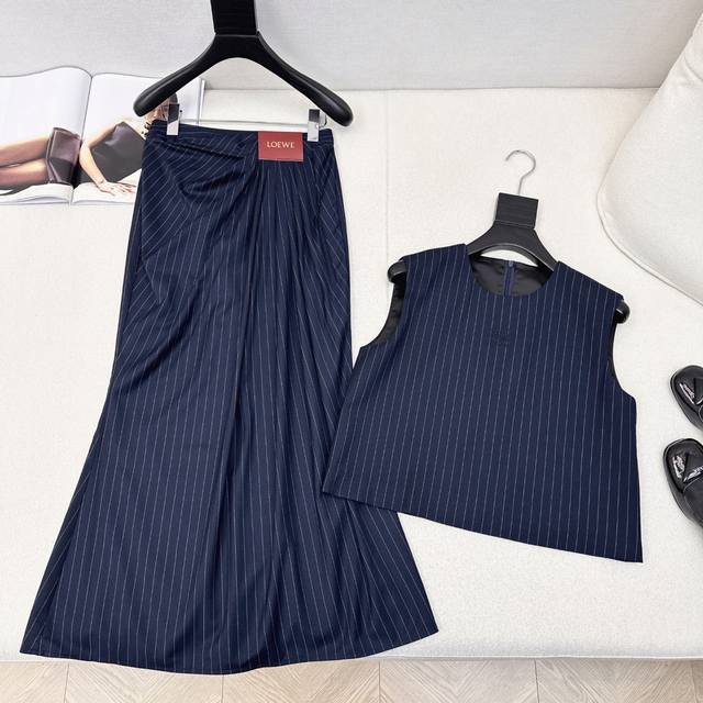 Loe 25Ss Spring/Summer Latest Pleated Series Striped Set: Sleeveless Vest + Logo