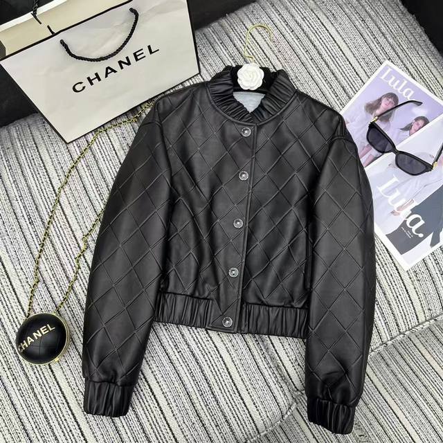 Strongly Recommended 2025 Early Spring Collection Cha* New Diamond-Patterned Col