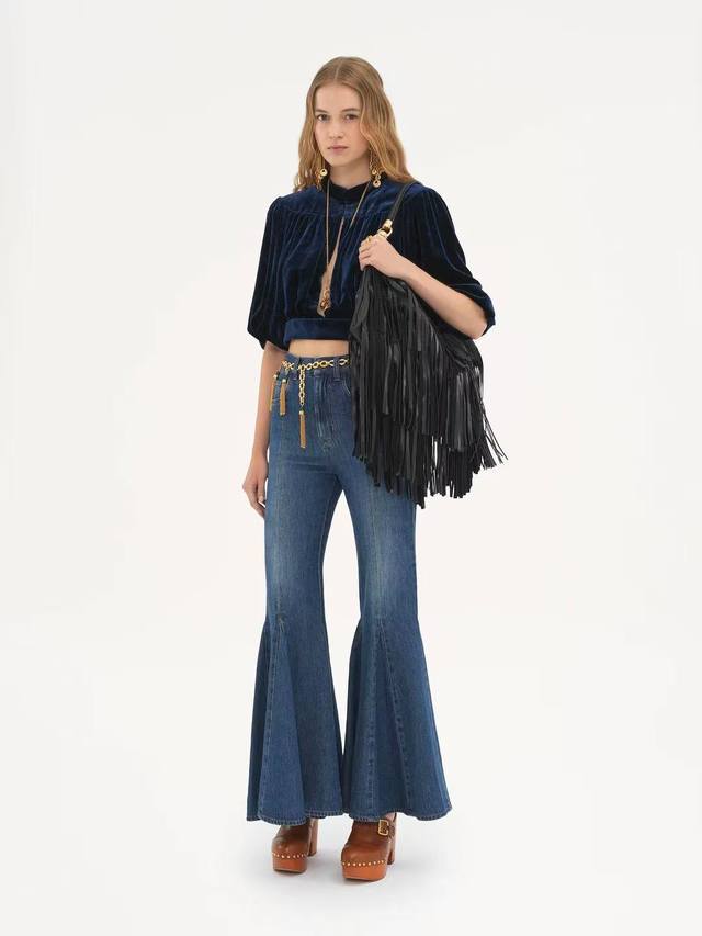 New Arrival! Latest Chloe 25New Bell-Bottom Denim Pants. Sizes: S, M, L.