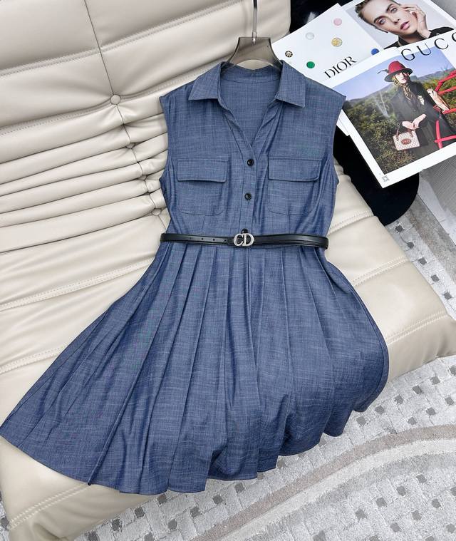 2025 New Arrival Fashionable Elegant Collar Sleeveless Pleated Dress, The Small
