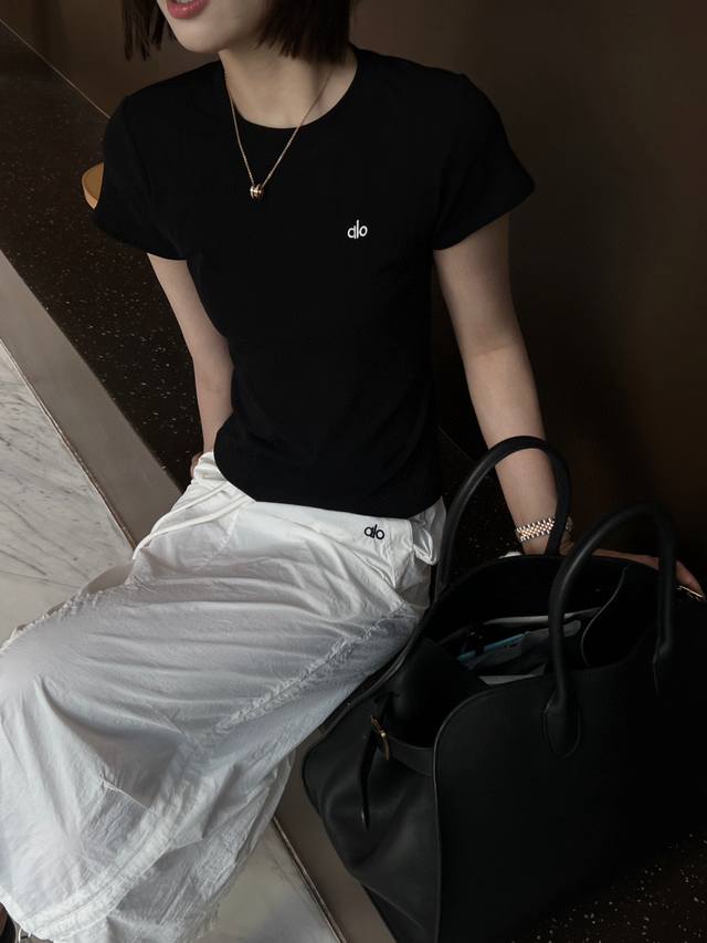 Original Alo 2025 Summer New Arrival Fashionable Minimalist T-Shirt Alo Yoga's S