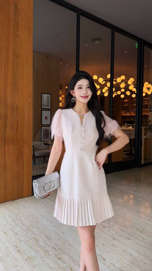 Dress 2670 Spring New Arrival, Unique Design, Youthful Chanel-Style Pleated Dres