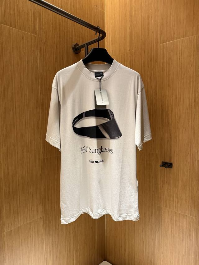 Tired Of The Same Old Logo Embroidered Designs? It's Time For A T-Shirt With Som