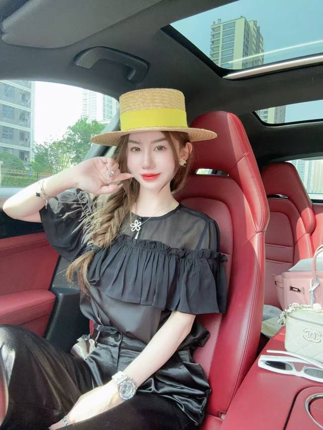 Lightweight, Elegant, And Comfortable Chiffon Sun-Protective Blouse. Soft Fabric