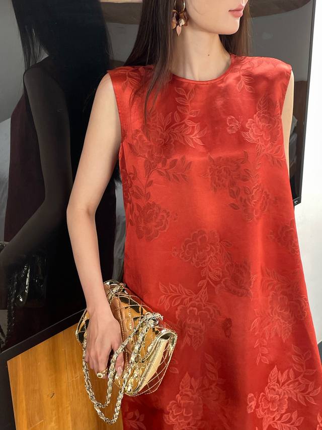 Plant-Dyed Silk Satin Cloud-Like Dress! Foot-Positioned Hook-Edge Embroidery! Mi