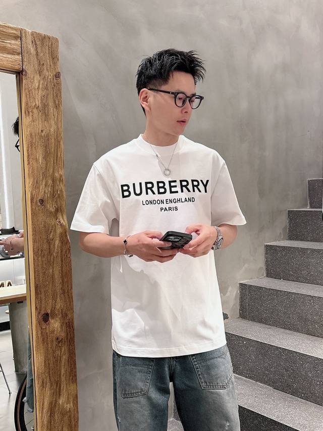 Burberry 2025 Spring/Summer New Arrival Unisex Short-Sleeve T-Shirt! Custom-Made
