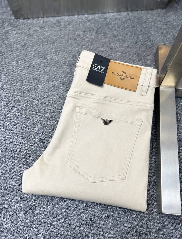 Arm*Armani Ss25 Spring/Summer New Men's Denim Pants. The Fabric Is Elastic. Excl