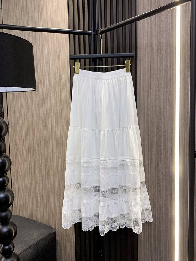 Mm62025 New Edition Half-Length Skirt With A Touch Of Elegant Lace, The Epitome