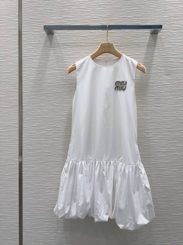 Miu Mi* 2025Ss New Arrival Tank Dress - Stylish, Subtle, Elegant, And Luxurious!