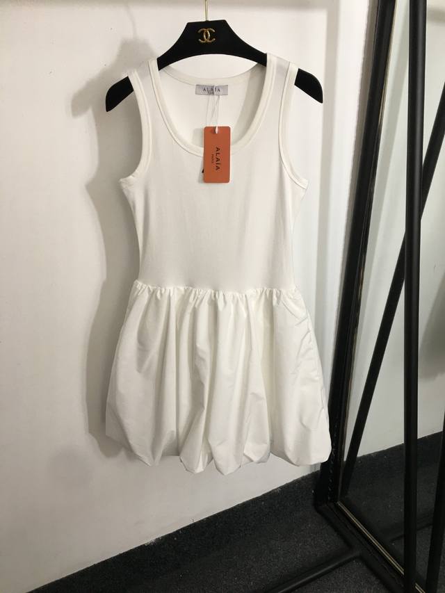Style No. 20252480 Alaia New Arrival Logo Embroidered Flower Bud Hemline Waistba