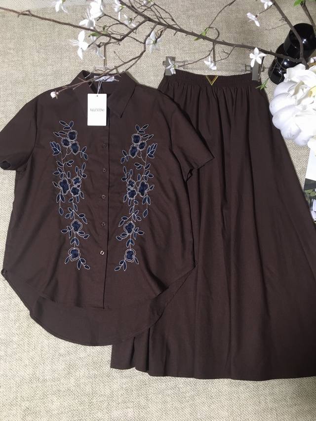 Set Valentin*O Valentino Heavy Embroidered Flower Linen Fabric Collar Short-Slee