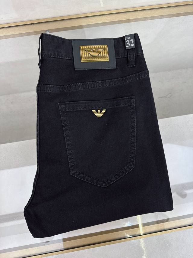 Armani 2025 Spring/Summer New Arrival, Original Design Bestseller Denim Pants, S