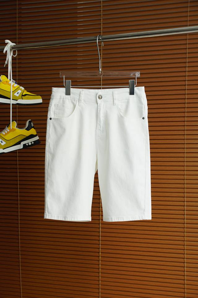 Lv - New Arrival 2620 Early Spring New Casual Pants Denim Shorts, High-End Custo