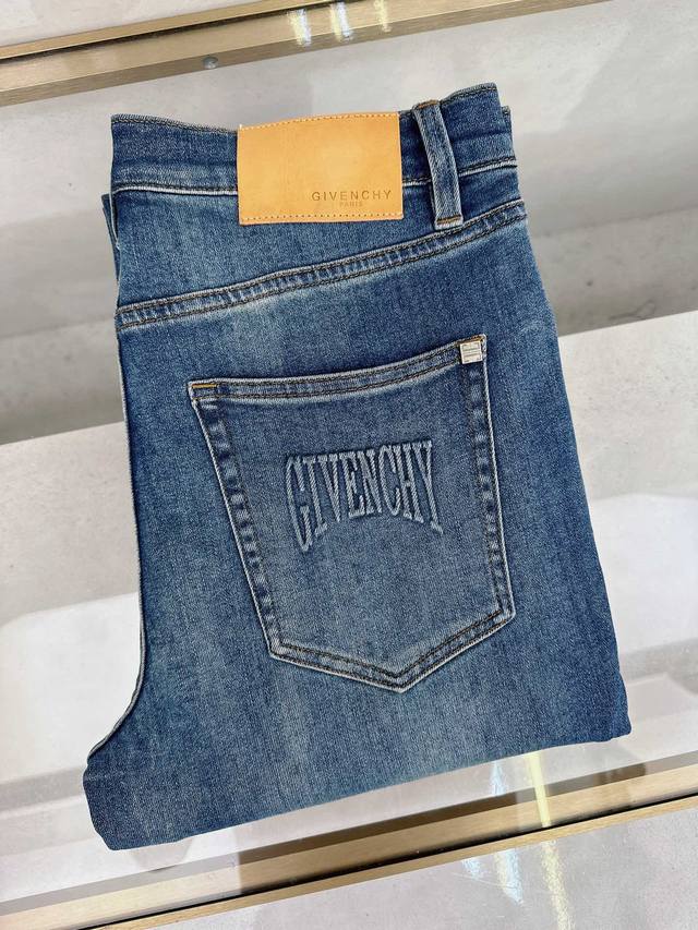 Givenchy 2025 Spring/Summer New Arrival, Original Design Bestselling Denim Pants
