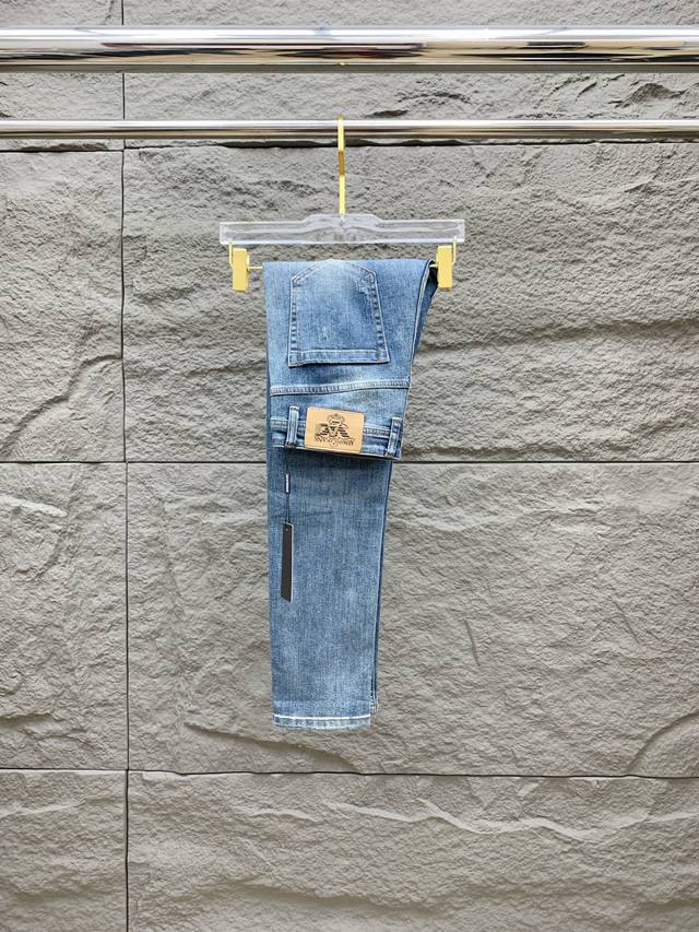 Armani New Arrival, High-End Exclusive Release, 25Ss Four-Season Ultra-Hot Stree